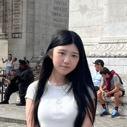 Chloe Lee